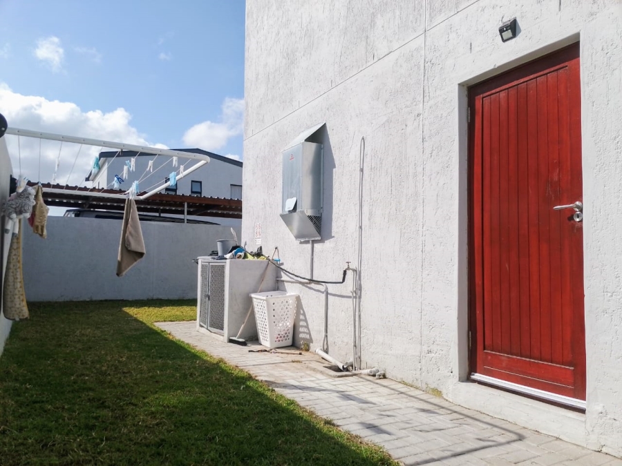 To Let 3 Bedroom Property for Rent in Belhar Western Cape